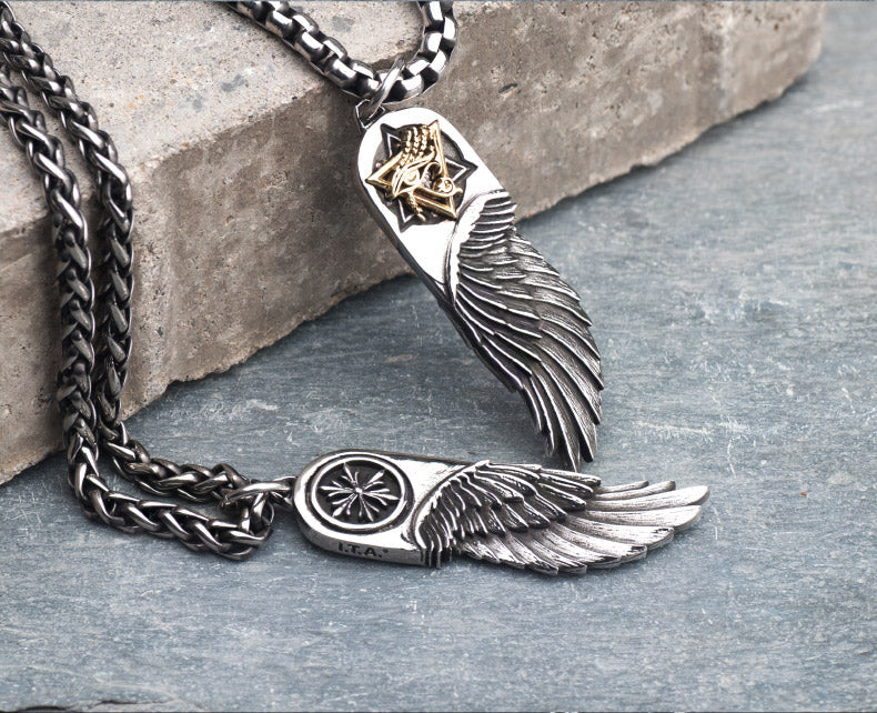 Collier Égyptien Aile d'Horus (Acier)